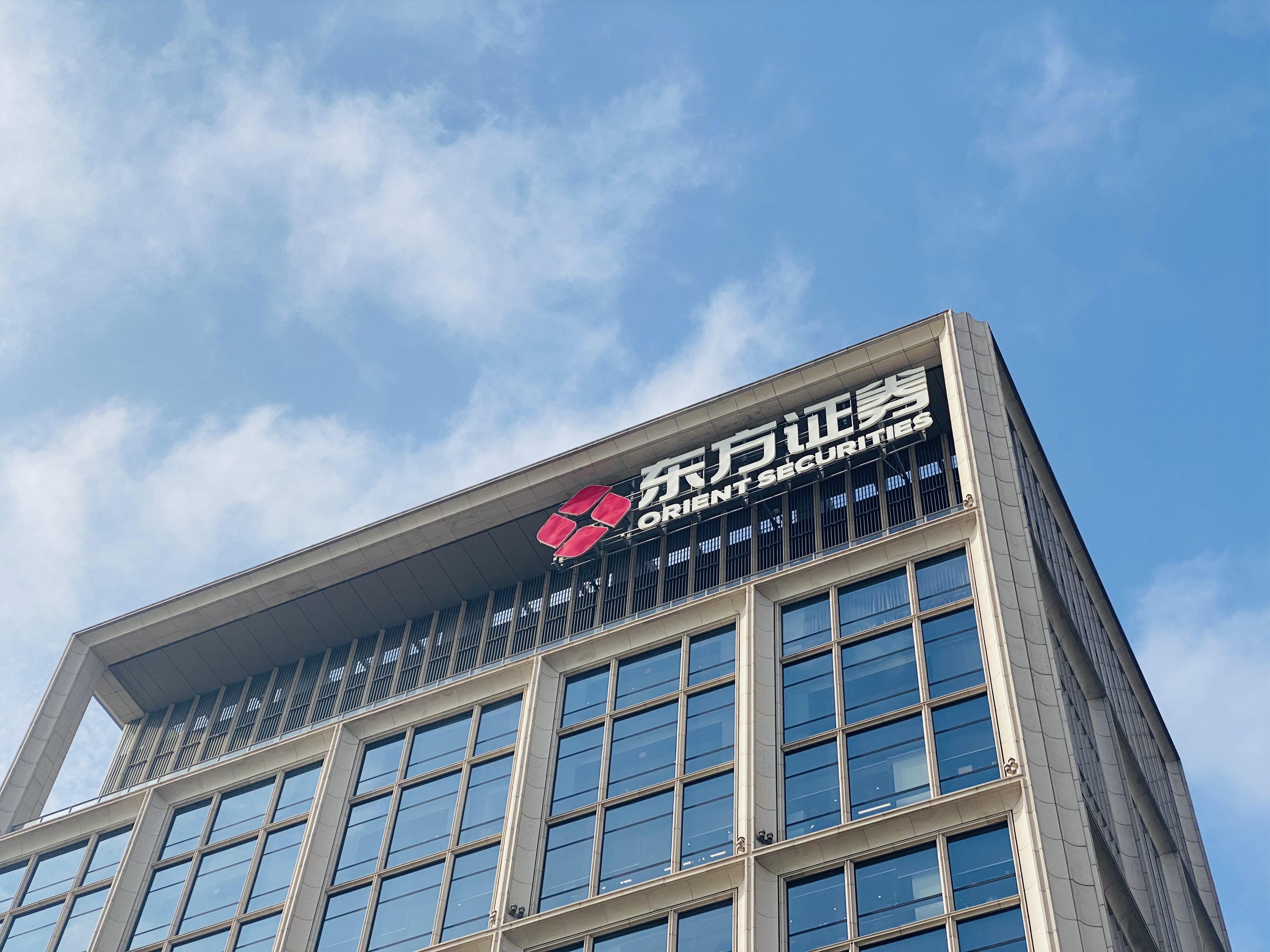 东方1.jpg