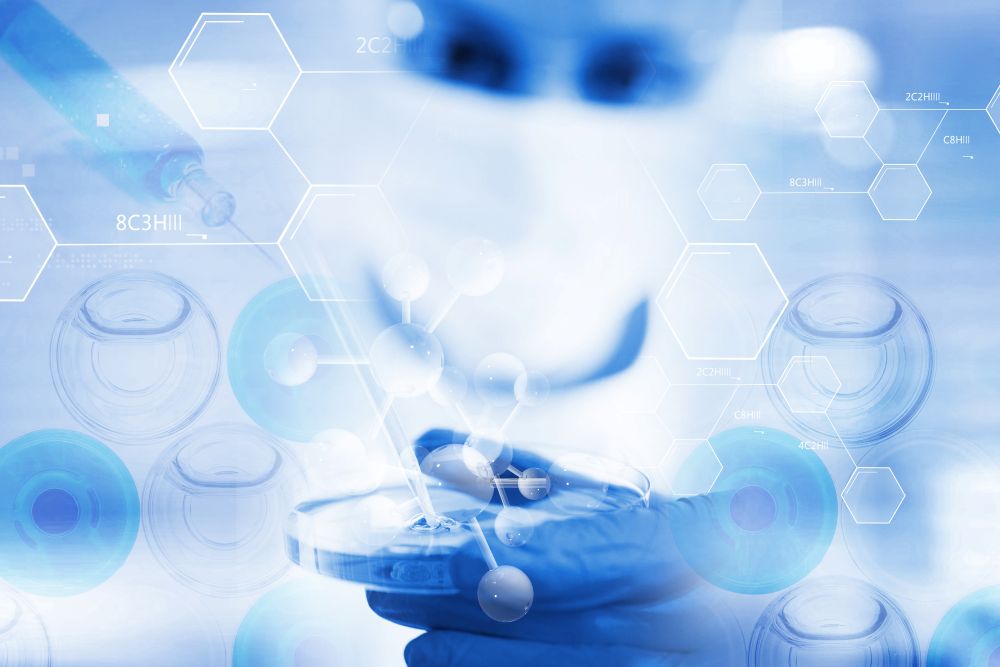 摄图网_500669182_医生进行医学试验或研究(企业商用) (1).jpg